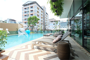 Brown Condo Huaikwang