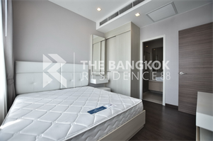 คิว คอนโด อโศก