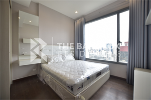 คิว คอนโด อโศก