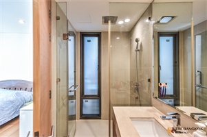 The Breeze Narathiwas