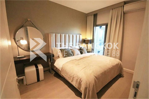 The Crest Sukhumvit 24