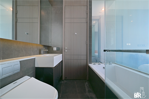 THE ESSE at SINGHA COMPLEX