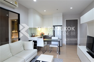 Urbano Absolute Sathon-Taksin