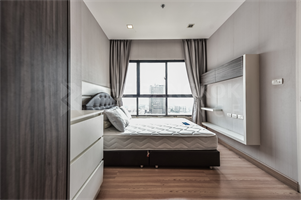 Urbano Absolute Sathon-Taksin