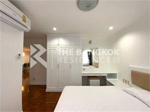 Acadamia Grand Tower