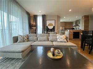 วิลล่า สิกขรา