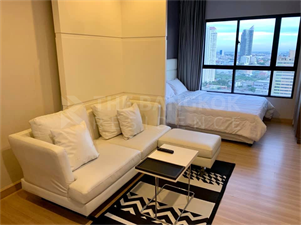 Urbano Absolute Sathon-Taksin
