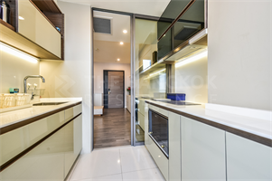 The Room Sathorn - TanonPun