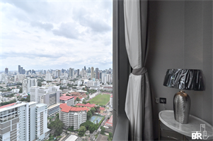 THE ESSE at SINGHA COMPLEX