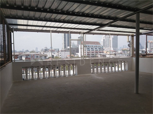 Shophouse Area Nanglinchee Road