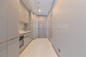 ดิ เอส แอท สิงห์ คอมเพล็กซ์