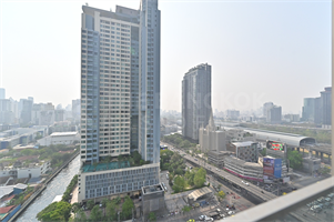 THE ESSE at SINGHA COMPLEX