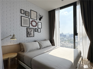 The Line Jatujak-Mochit