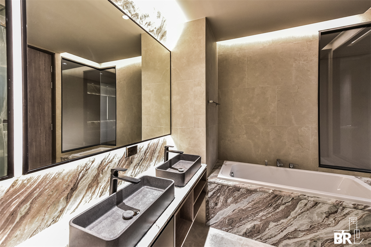 Kalm Penthouse Ari