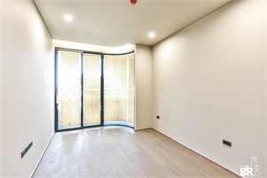 Kalm Penthouse Ari
