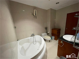 ทาวเฮ้าส์ แอเรีย สุขุมวิท (สุขุมวิท )