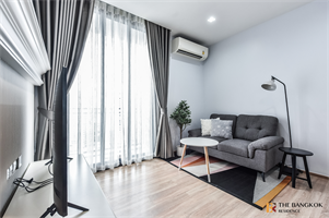 THE LINE Phahol - Pradipat