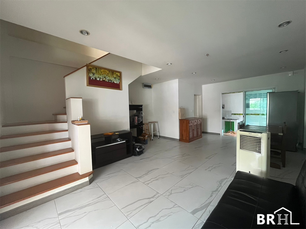 เดอะ เมทโทร สาทร-กัลปพฤกษ์