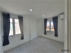 เฮ้าส์แอเรีย ลาดพร้าว 101