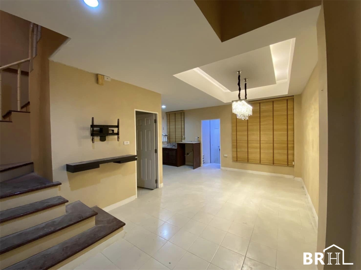 Baan Klang Muang Ladprao-Yothin Phatthana