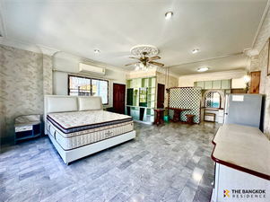 House Area  Soi Borommaratchachonnani 77