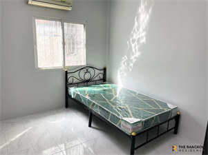 บ้านบริเวณกัลปพฤกษ์