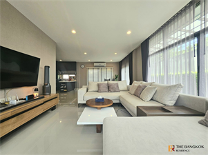 เศรษฐสิริ พัฒนาการ