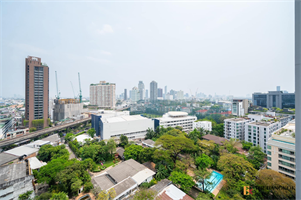 RHYTHM Sukhumvit 42