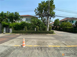 Life Bangkok Boulevard Ratchapruk-Charan