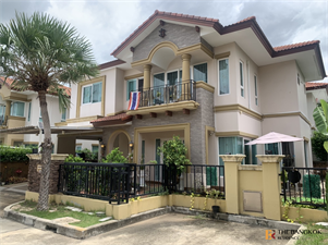 ลัดดารมย์ อิลิแกนซ์ วงแหวน-สาทร