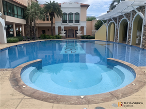 ลัดดารมย์ อิลิแกนซ์ วงแหวน-สาทร