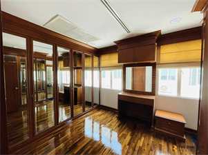 บ้านกลางกรุง สาทร นราธิวาส