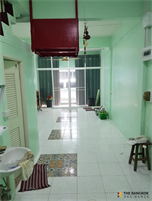 Shophouse Area Khlong Toei