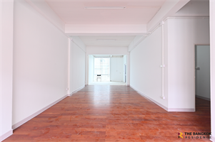 Baan Klang Krung Sathorn-Yennakart