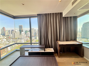 Ashton Silom