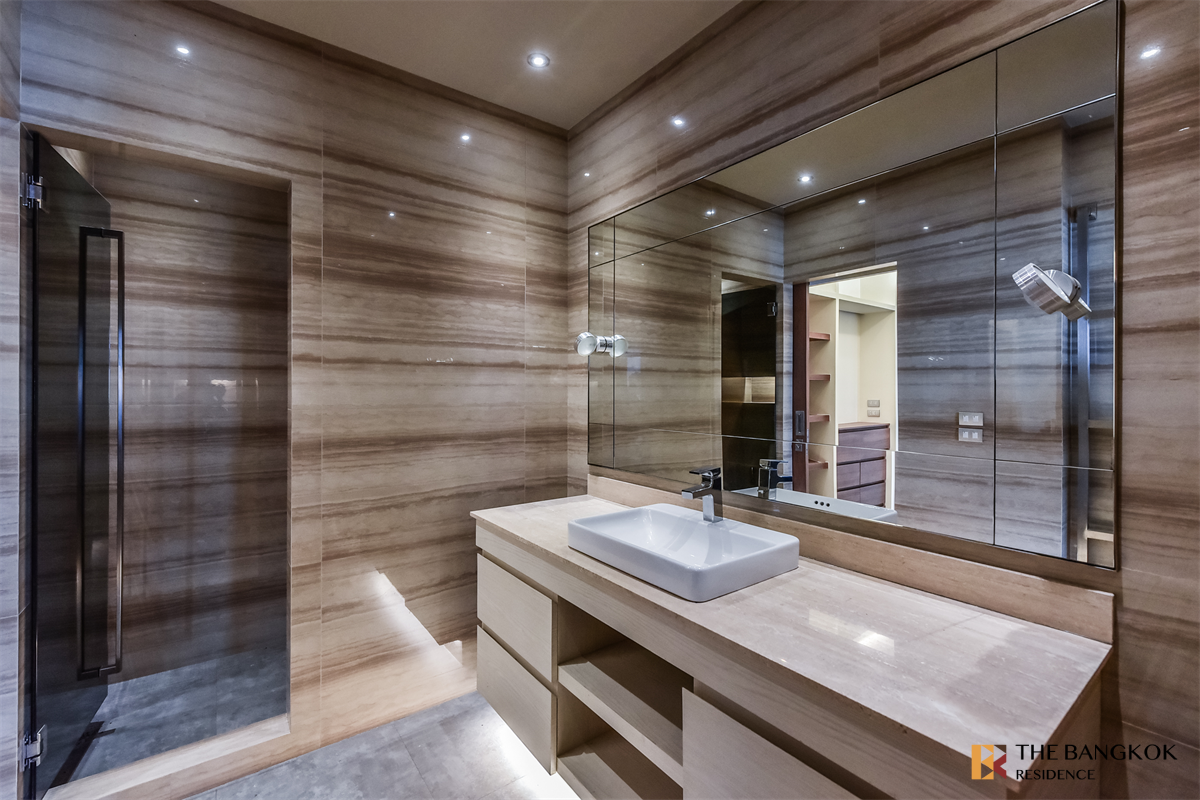 Penthouse Condominium 2