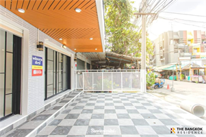 Shophouse Area Bang Kapi