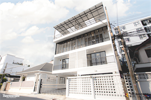 Shop House Area Ratchada - Huai Khwang