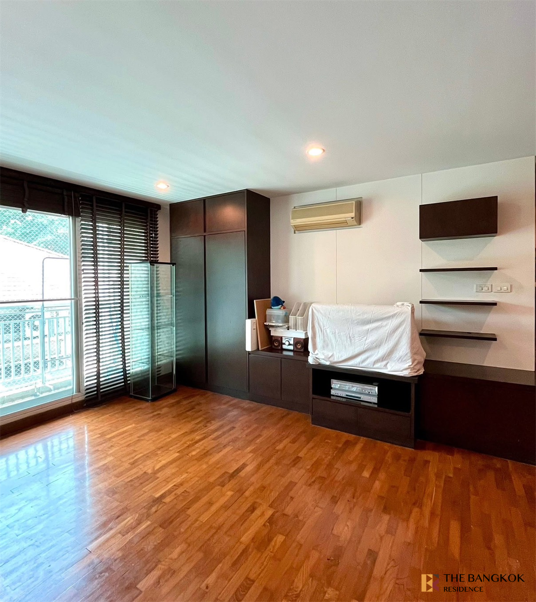 Baan Siri Yenakat
