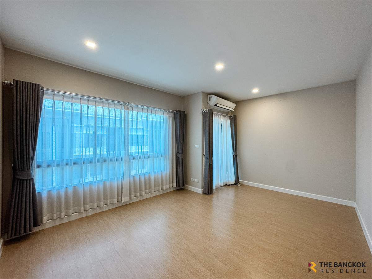 Townhome Area Bang Khen