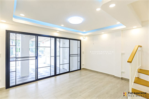 Townhouse area Navamin