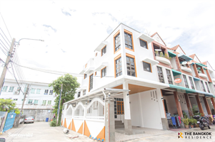 ทาวน์เฮ้าส์ แอเรีย ลาดพร้าว