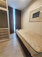 เมอเวนพิค เรสซิเดนซ์ เอกมัย