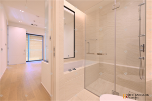 เดอะ สแตรนด์ ทองหล่อ