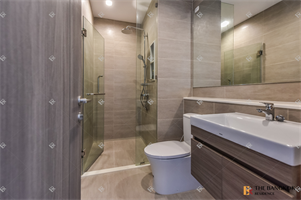 ริธิ่ม เจริญกรุง พาวิลเลี่ยน