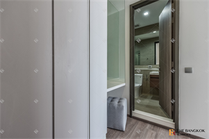 ริธิ่ม เจริญกรุง พาวิลเลี่ยน