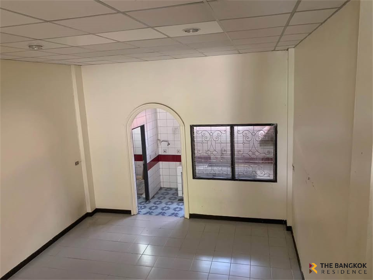 ทาวน์เฮ้าส์ พื้นที่ สุขุมวิท 101/2 ทาวน์เฮ้าส์ พื้นที่ สุขุมวิท 101/2