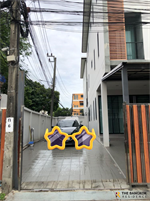 ทาวน์เฮ้าส์  แอเรีย สุขุมวิท