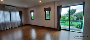 เซนโทร วิภาวดี เซนโทร วิภาวดี