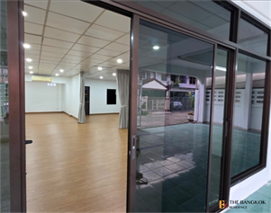 House Area Lat Phrao